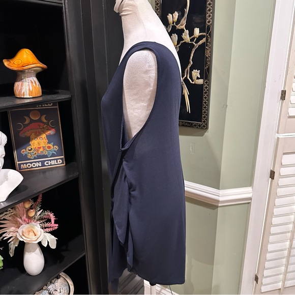 BCBGeneration Super Stretchy Wrap Romper – Size L - Picture 7 of 11